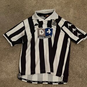 Kappa x Juventus black and white fc home jersery